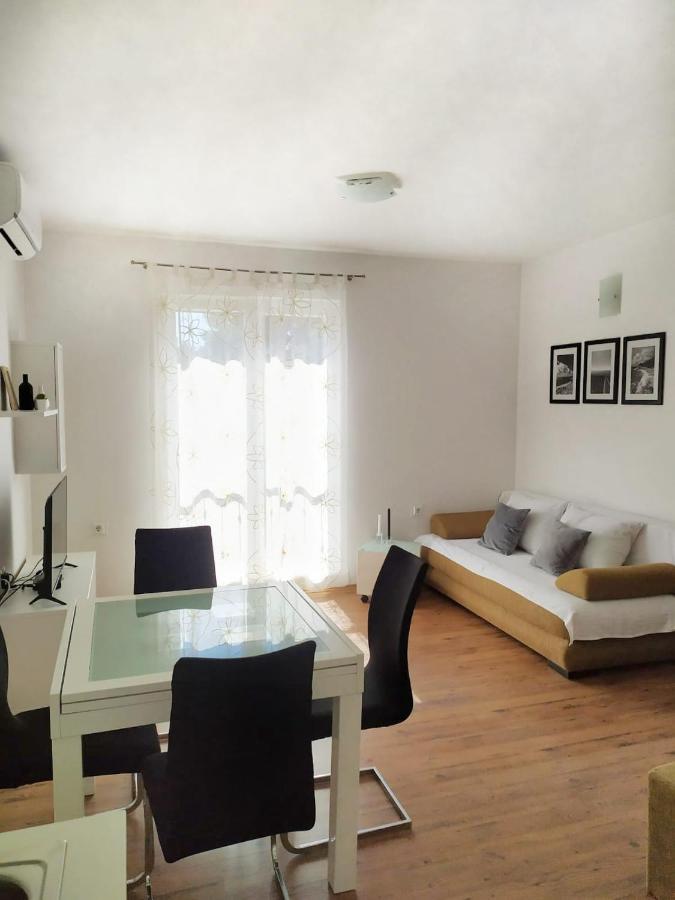 Lino Apartment Ivan Dolac Exterior foto